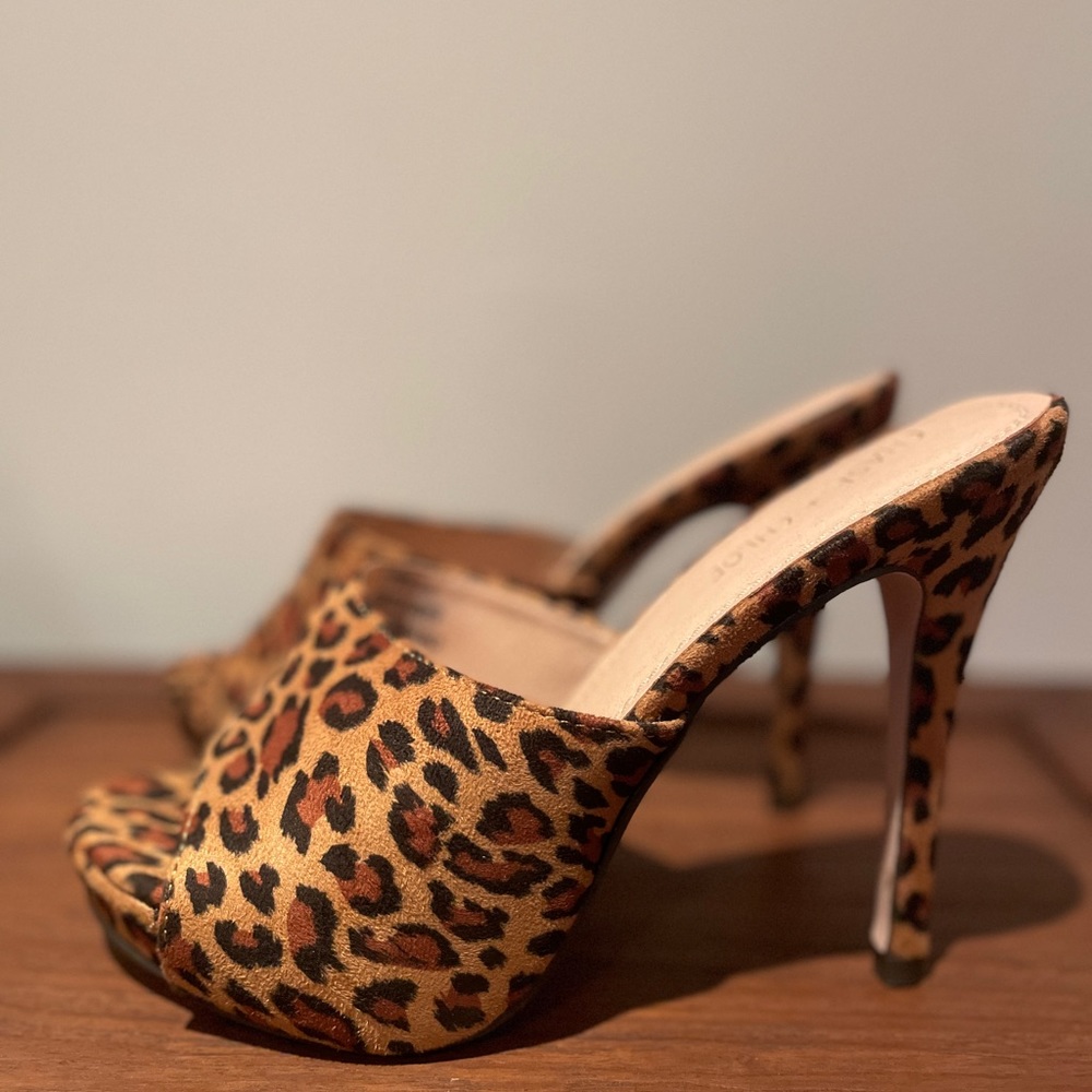 Suede Leopard-Print Slides (sz 10)